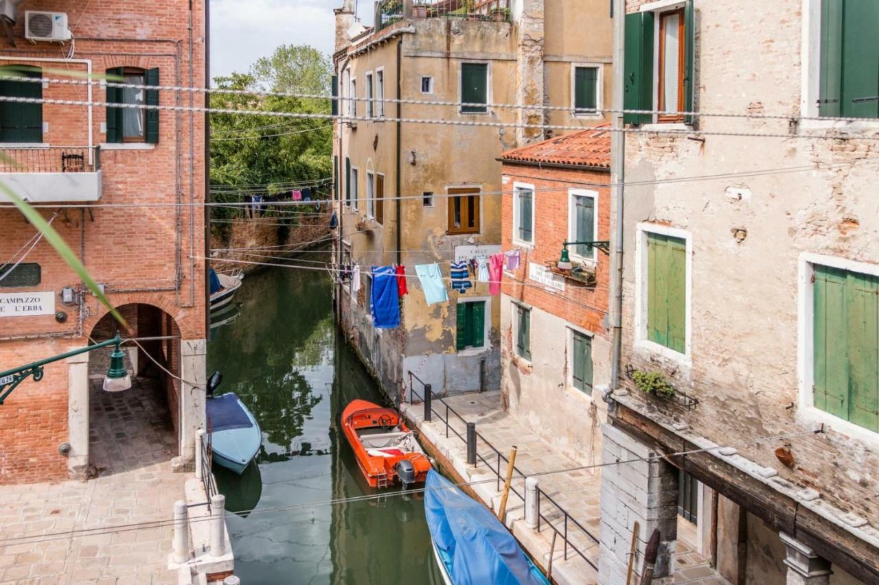 The Venetian Canal View * Venetië